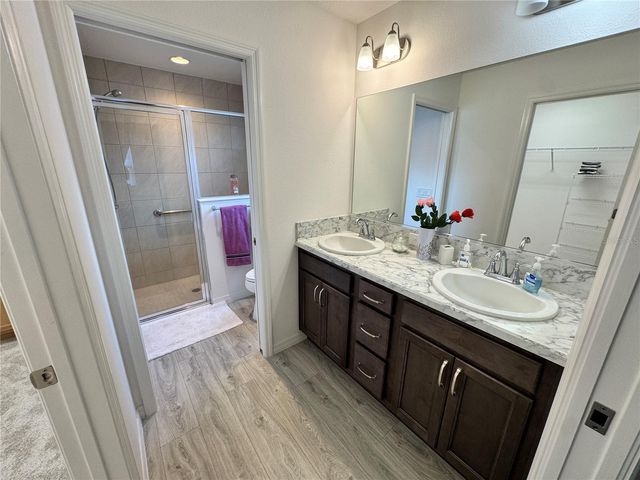 5822 ROUDELL WAY, The Villages, FL 32163