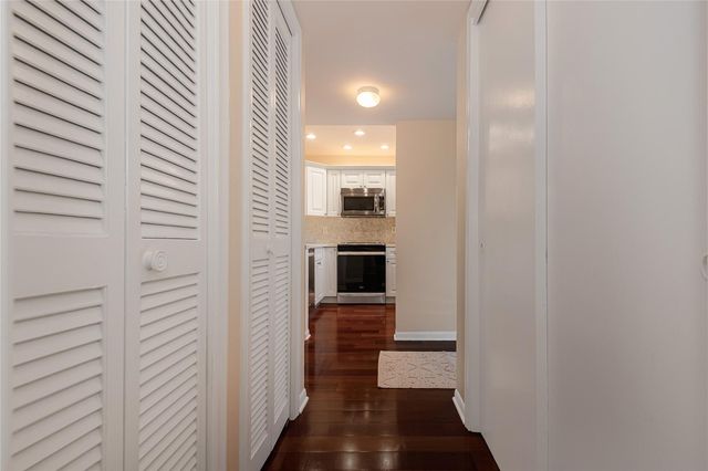 608 SW Natura Boulevard 309, Deerfield Beach, FL 33441