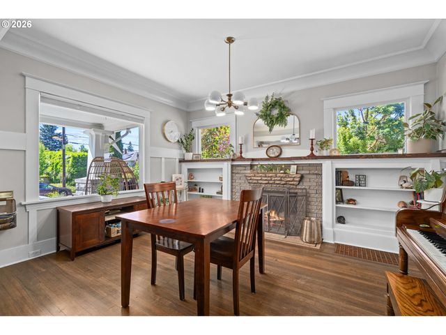 2302 Se 58TH Ave, Portland, OR 97215