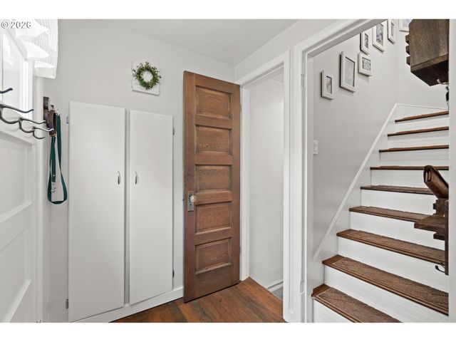 2302 Se 58TH Ave, Portland, OR 97215