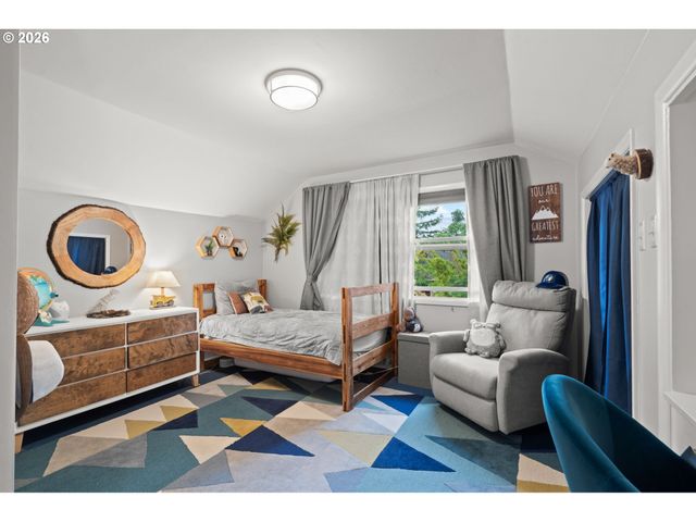 2302 Se 58TH Ave, Portland, OR 97215