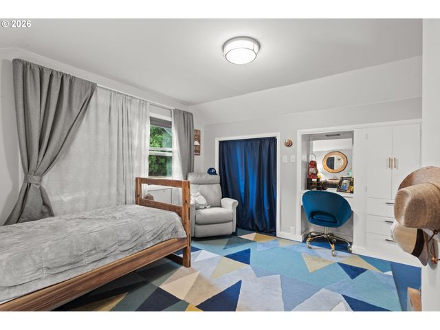 2302 Se 58TH Ave, Portland, OR 97215