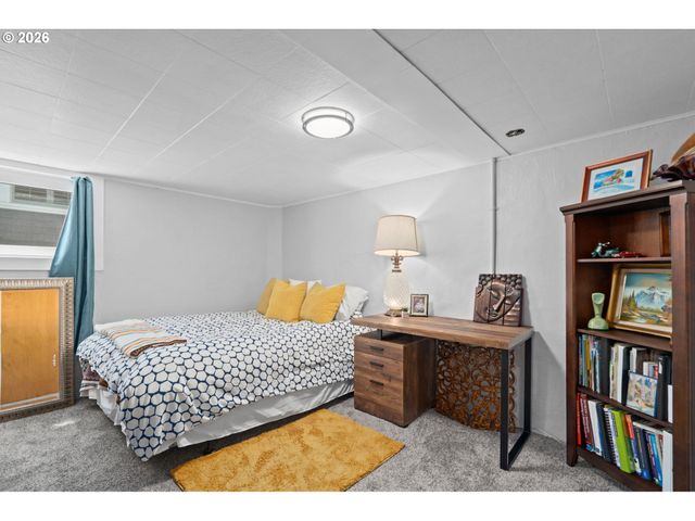 2302 Se 58TH Ave, Portland, OR 97215