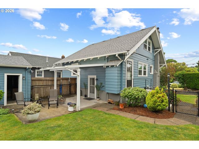2302 Se 58TH Ave, Portland, OR 97215