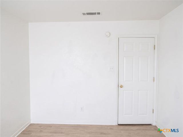 305 Cedar Ridge Drive a, Nolanville, TX 76559