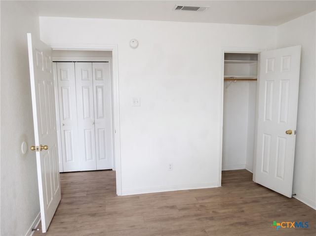 305 Cedar Ridge Drive a, Nolanville, TX 76559