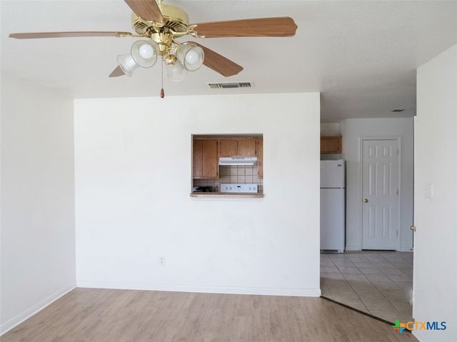 305 Cedar Ridge Drive a, Nolanville, TX 76559
