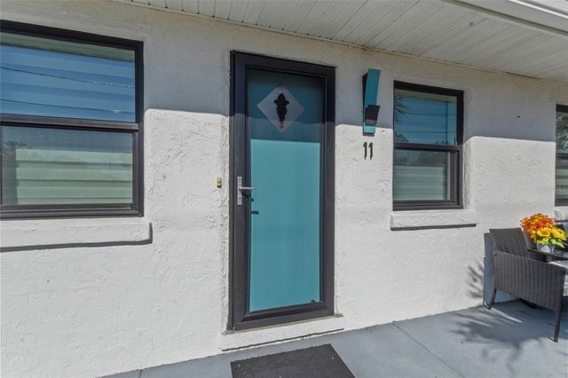 11 1ST STREET E, Nokomis, FL 34275