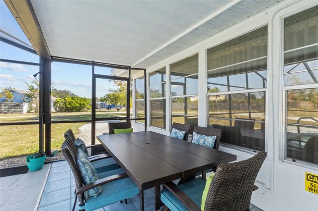 11 1ST STREET E, Nokomis, FL 34275