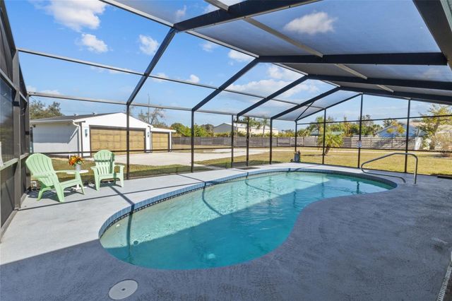 11 1ST STREET E, Nokomis, FL 34275