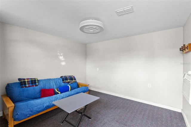 11 1ST STREET E, Nokomis, FL 34275