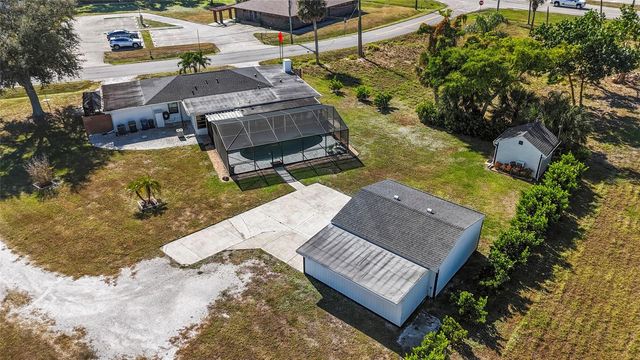 11 1ST STREET E, Nokomis, FL 34275