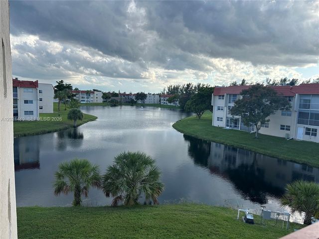 2831 E Sunrise Lakes Drive 309, Sunrise, FL 33322