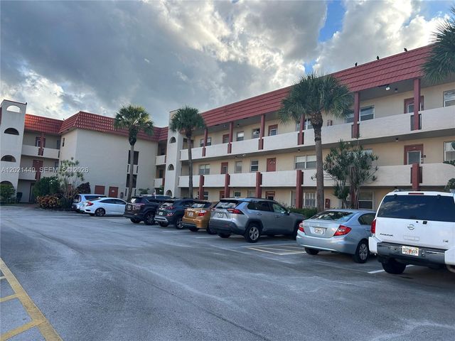 2831 E Sunrise Lakes Drive 309, Sunrise, FL 33322