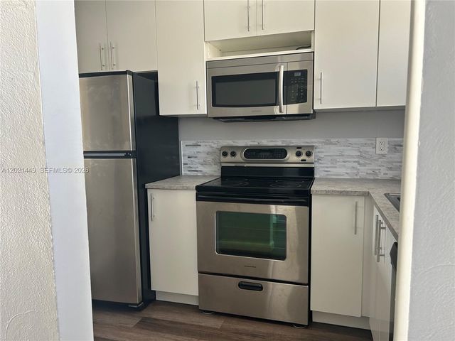 2831 E Sunrise Lakes Drive 309, Sunrise, FL 33322