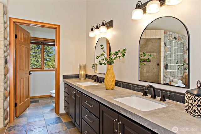 35800 249th Avenue SE, Enumclaw, WA 98022