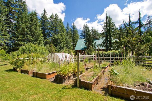 35800 249th Avenue SE, Enumclaw, WA 98022