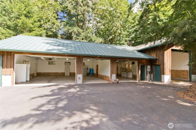 35800 249th Avenue SE, Enumclaw, WA 98022