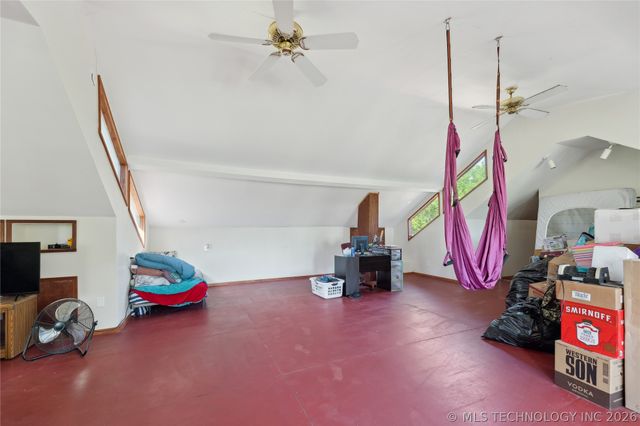 9050 W 480 Road, Pryor, OK 74361