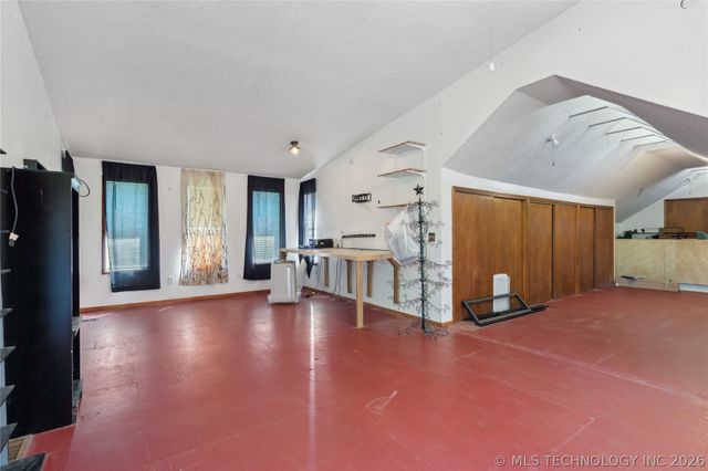 9050 W 480 Road, Pryor, OK 74361