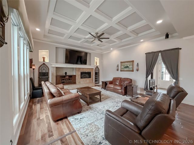 7903 E Galveston Place, Broken Arrow, OK 74014