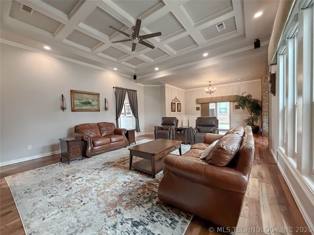 7903 E Galveston Place, Broken Arrow, OK 74014