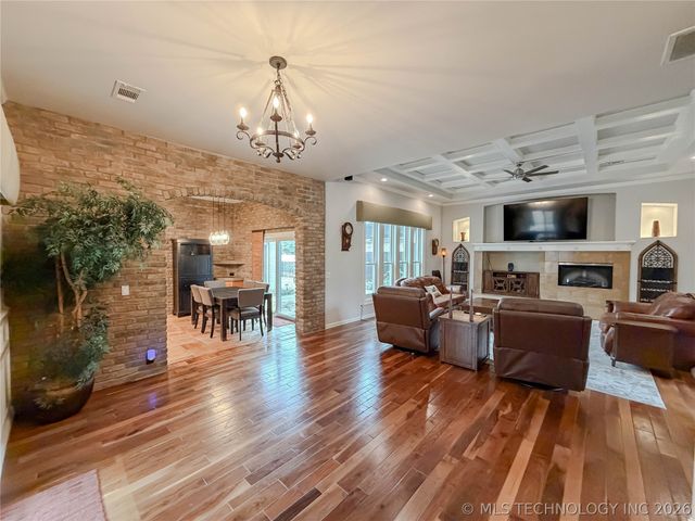 7903 E Galveston Place, Broken Arrow, OK 74014