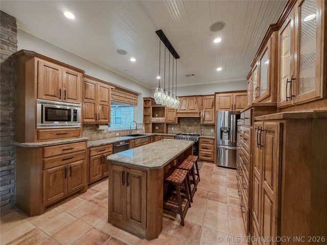 7903 E Galveston Place, Broken Arrow, OK 74014