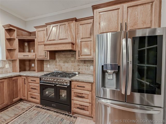 7903 E Galveston Place, Broken Arrow, OK 74014