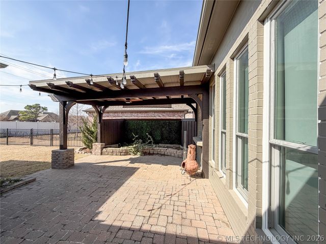 7903 E Galveston Place, Broken Arrow, OK 74014