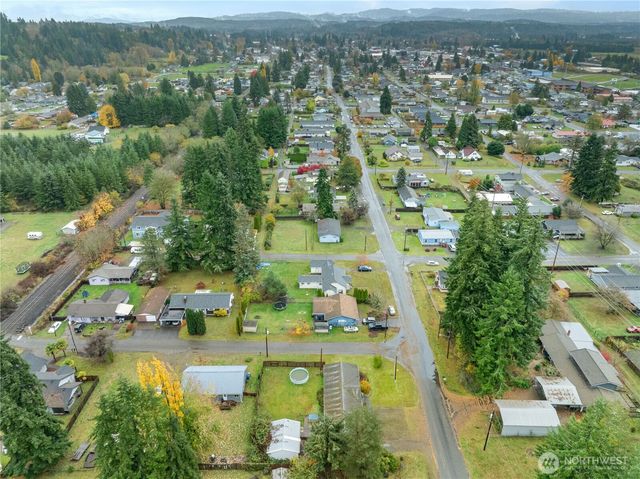 1614 W Martin Street, Elma, WA 98541