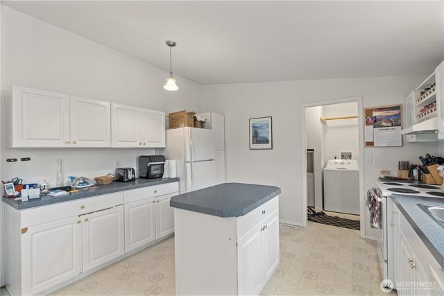 1614 W Martin Street, Elma, WA 98541