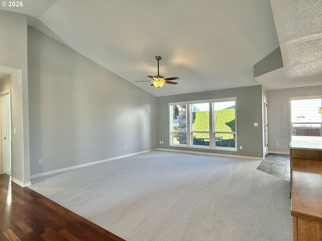 4115 Nw DAHLIA Dr, Camas, WA 98607