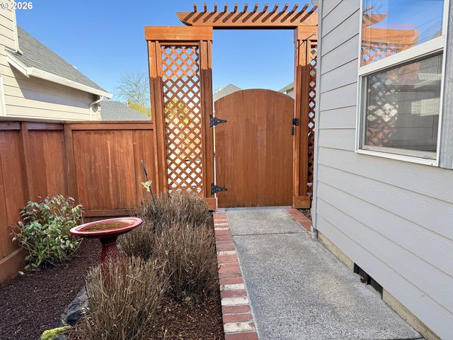 4115 Nw DAHLIA Dr, Camas, WA 98607