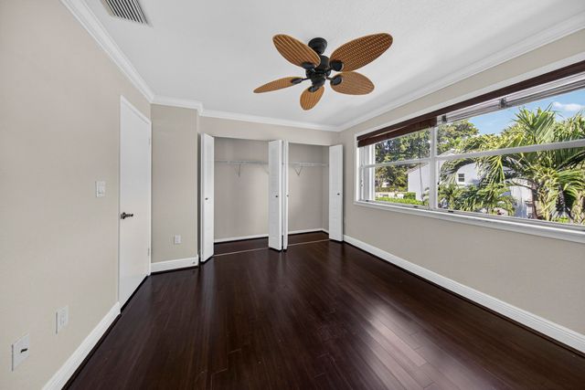 1100 E Jeffrey Street, Boca Raton, FL 33487