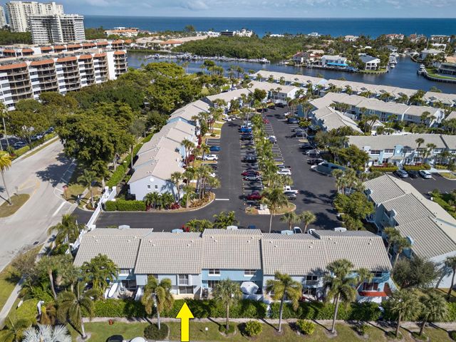 1100 E Jeffrey Street, Boca Raton, FL 33487