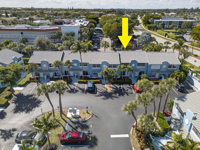 1100 E Jeffrey Street, Boca Raton, FL 33487