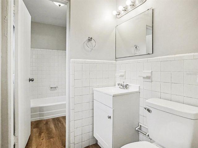 5216 VAN AKEN DRIVE, Orlando, FL 32808