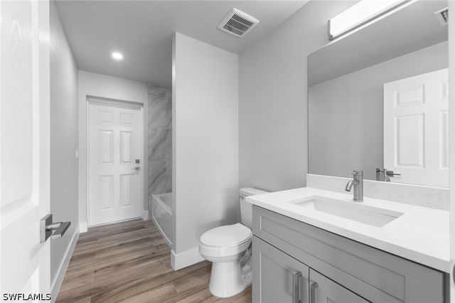 6151 Hershey AVE, Fort Myers, FL 33905