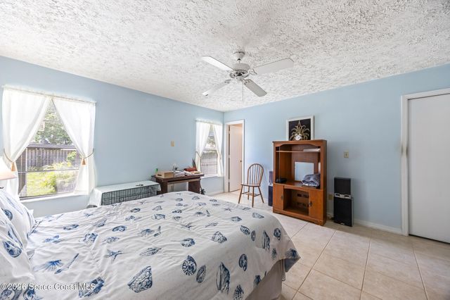 1468 Glencove Avenue NW, Palm Bay, FL 32907