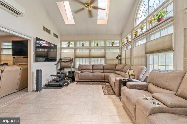 9713 SLALOM RUN DR, Woodstock, MD 21163