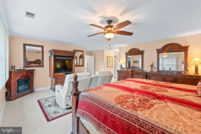 9713 SLALOM RUN DR, Woodstock, MD 21163