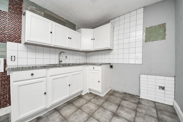 7351 Guadalcanal Road, Houston, TX 77033