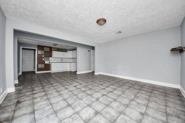 7351 Guadalcanal Road, Houston, TX 77033