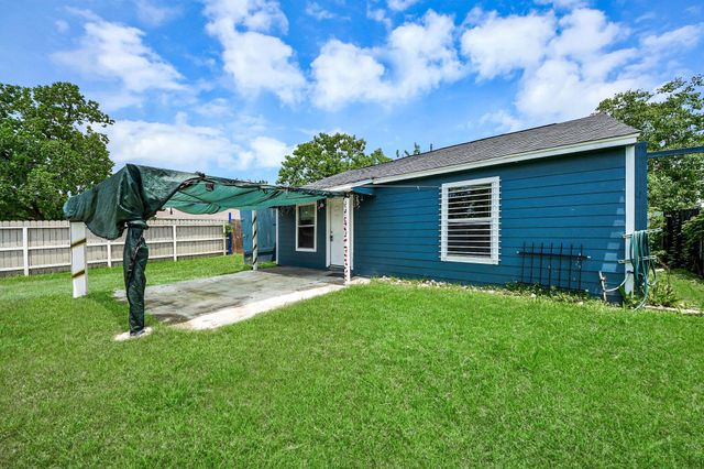 7351 Guadalcanal Road, Houston, TX 77033