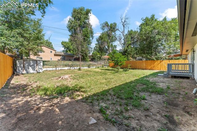 810 S Circle Drive, Colorado Springs, CO 80910