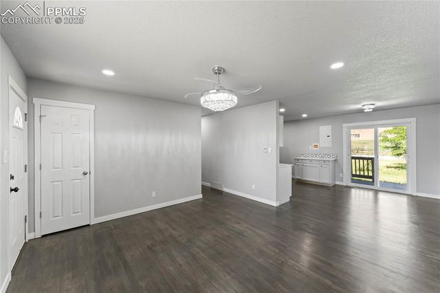 810 S Circle Drive, Colorado Springs, CO 80910