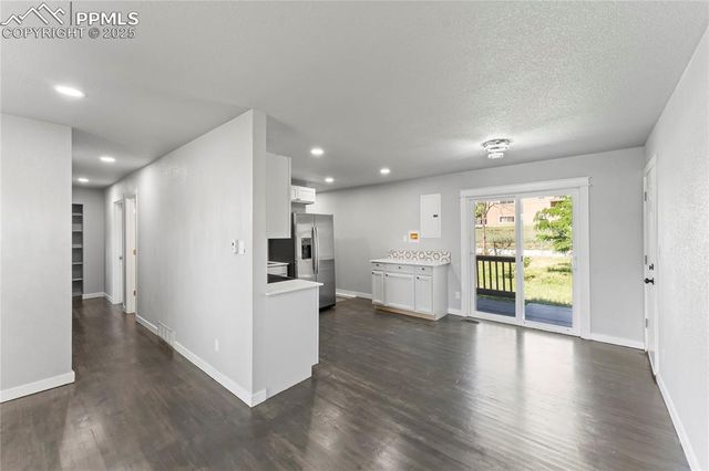 810 S Circle Drive, Colorado Springs, CO 80910