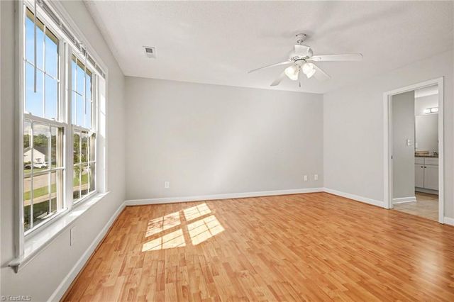 1622 Hawkcrest Lane, Winston-salem, NC 27127