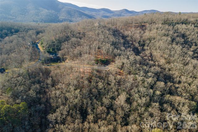 80 Buckhead Trail 27, Horse Shoe, NC 28742